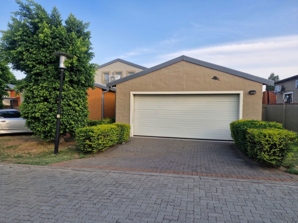 House sold in Waterval East - 1RU1683172 House sold in Waterval East - 1RU1683172