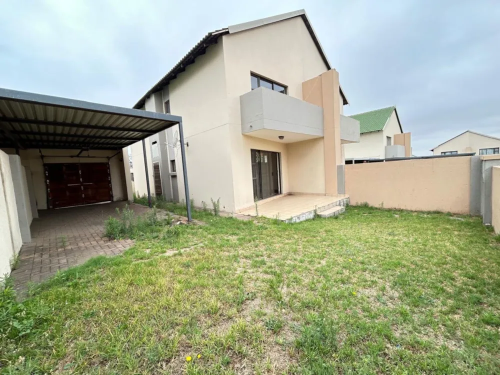 Security complex home for sale in Tasbet Park Ext 1 - 1WD1682368 Security complex home for sale in Tasbet Park Ext 1 - 1WD1682368
