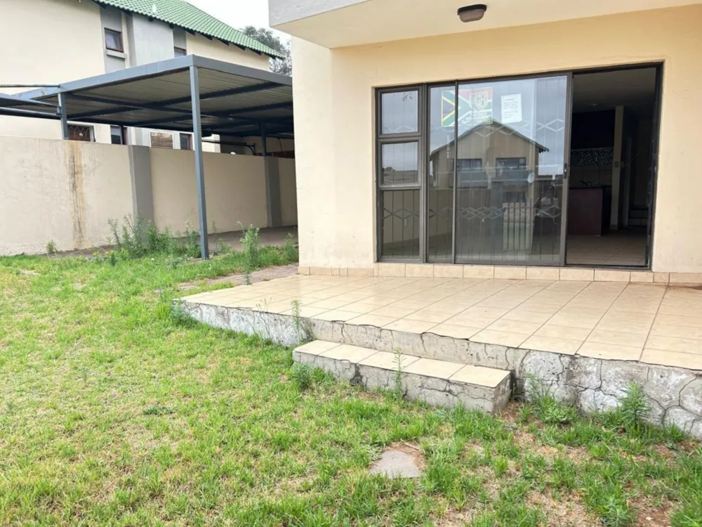 Security complex home for sale in Tasbet Park Ext 1 - 1WD1682368 Security complex home for sale in Tasbet Park Ext 1 - 1WD1682368