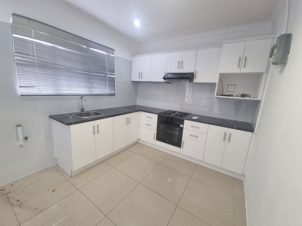 Garden cottage to rent in Greenwood Park  - 1ND1738551