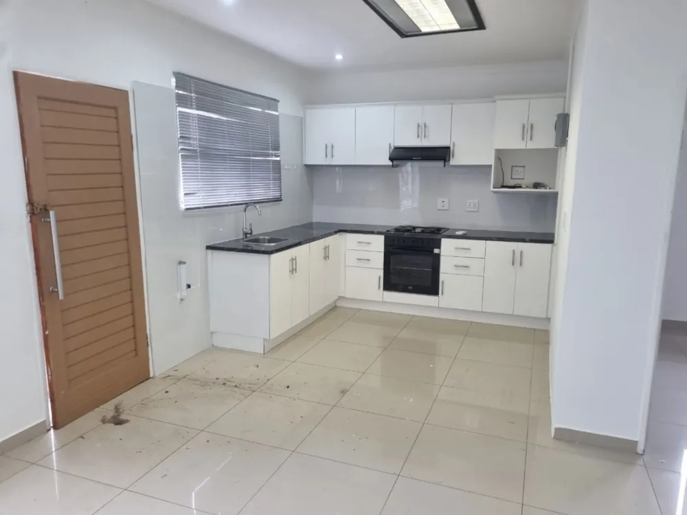 Garden cottage let in Greenwood Park - 1ND1738551 Garden cottage let in Greenwood Park - 1ND1738551