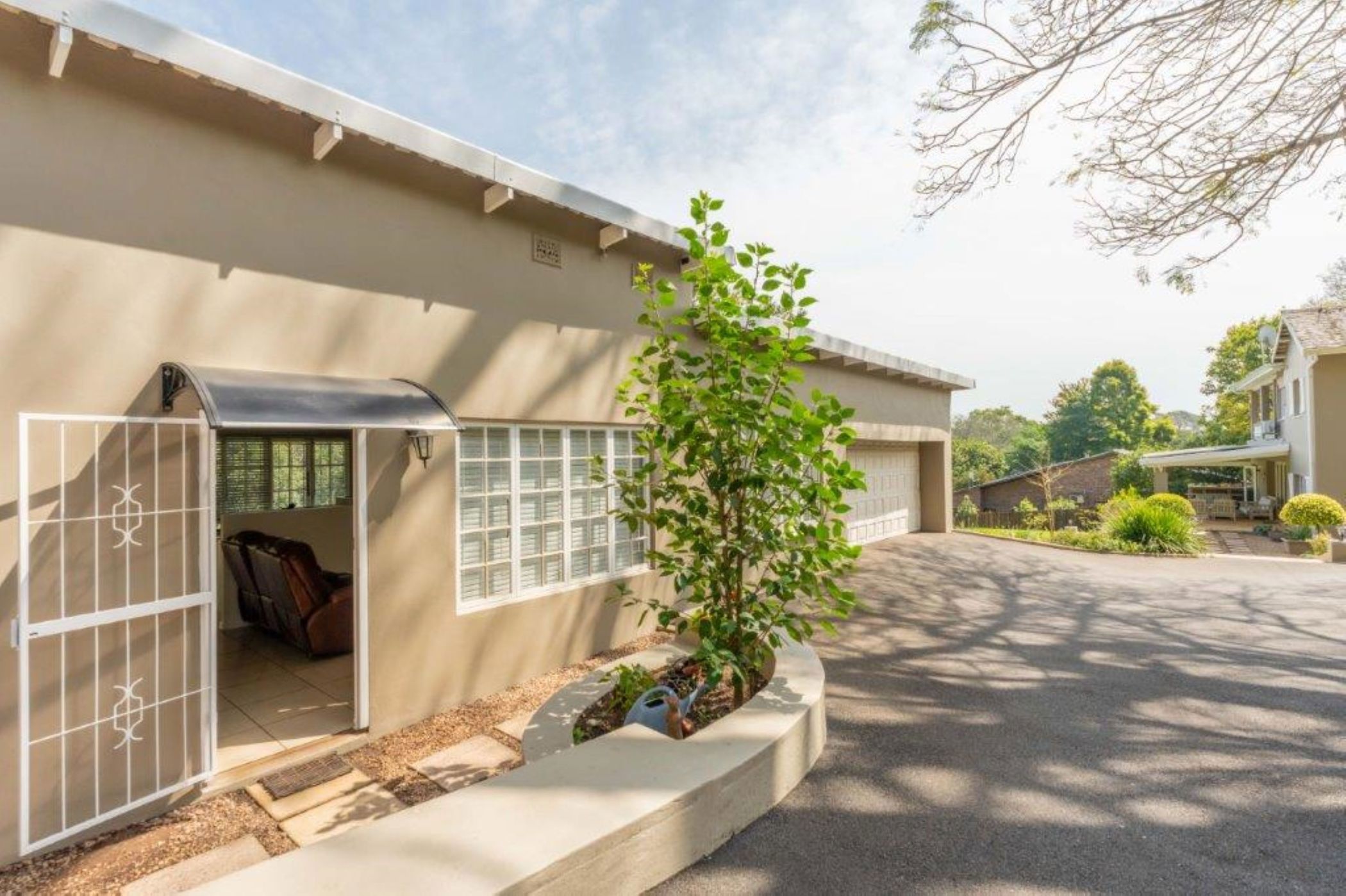 Garden cottage to rent in Kloof - 1KF1717701