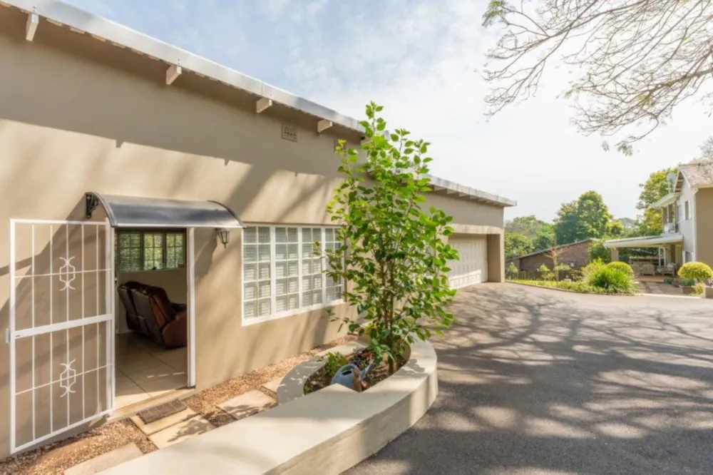 Garden cottage let in Kloof - 1KF1717701 Garden cottage let in Kloof - 1KF1717701