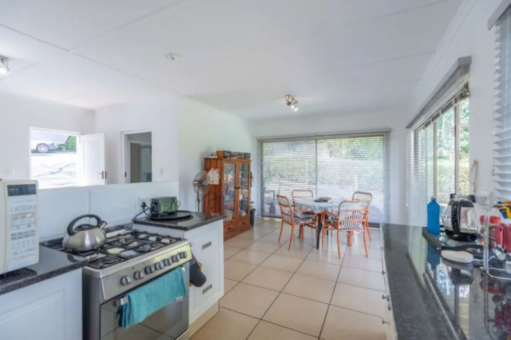 Garden cottage let in Kloof - 1KF1717701 Garden cottage let in Kloof - 1KF1717701