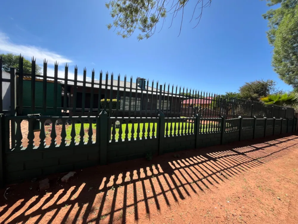 House for sale in Vanderbijlpark CW 1 - 1VT1682887 House for sale in Vanderbijlpark CW 1 - 1VT1682887