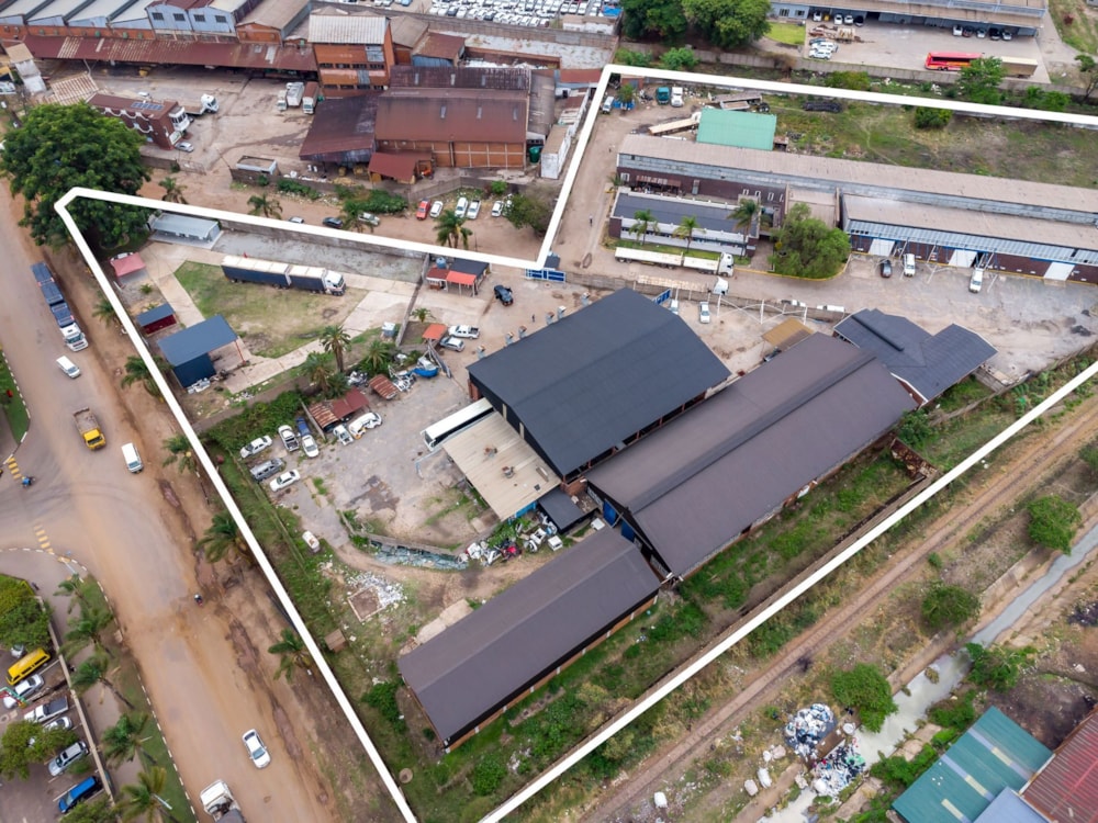 Commercial industrial property for sale in Southerton, Zimbabwe - 3ZB1682534 Commercial industrial property for sale in Southerton, Zimbabwe - 3ZB1682534