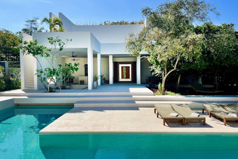 Beachfront villa to rent in Galu, Kenya - 3KE1682687