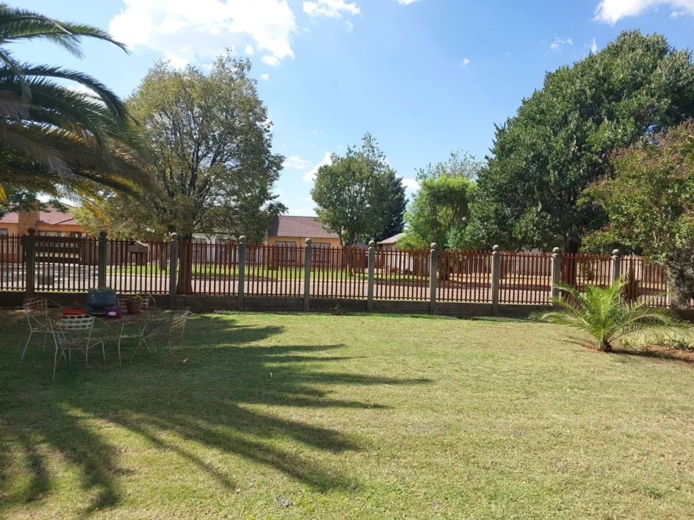 House for sale in Vanderbijlpark SE 6 - 1VT1682617 House for sale in Vanderbijlpark SE 6 - 1VT1682617