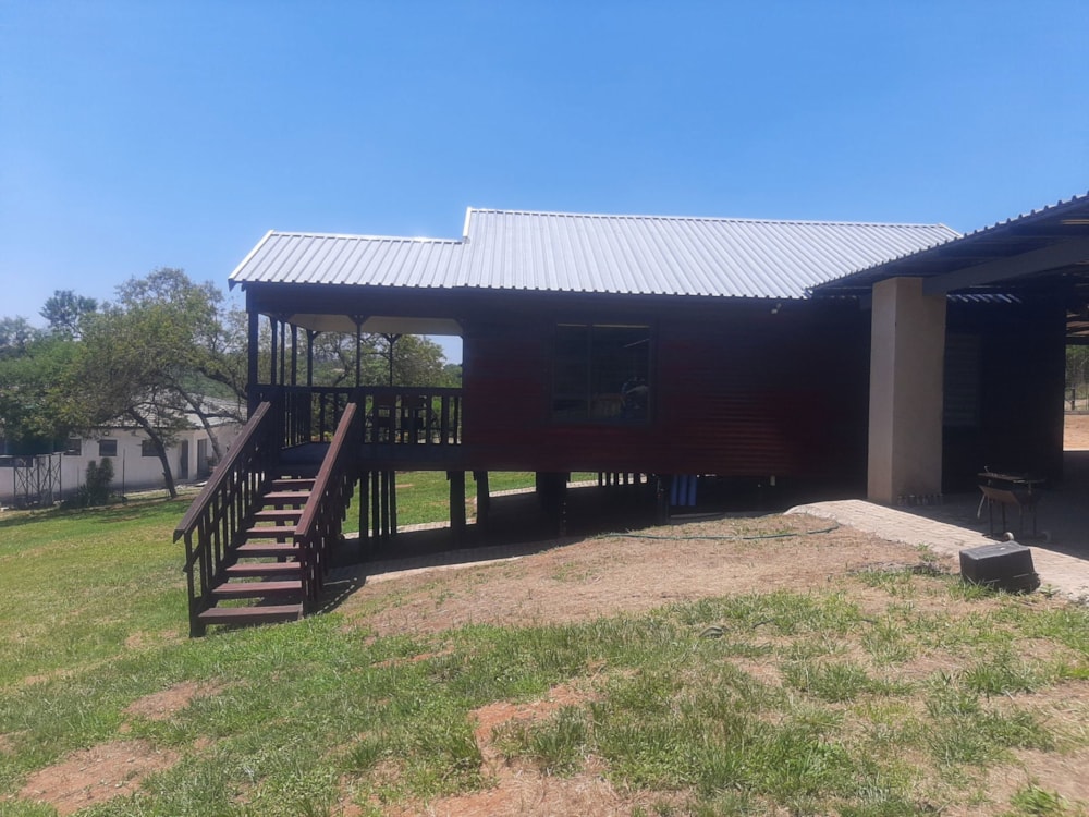 Smallholding for sale in Rhenosterkop - 1NS1683398