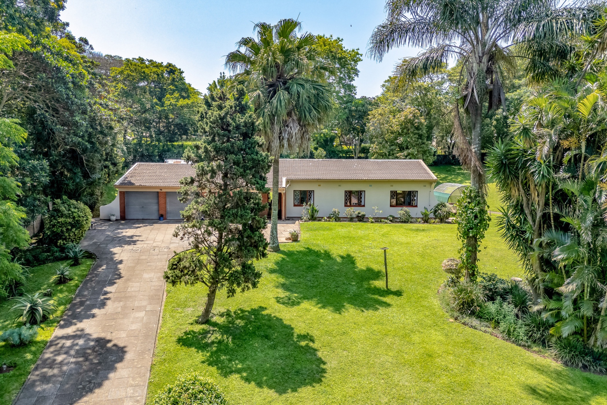 House let in Waterfall, Upper Highway - 1KF1696464