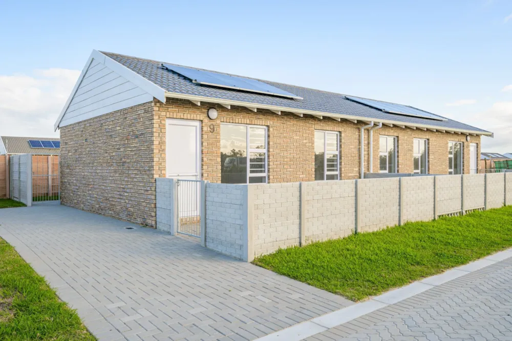 Townhouse for sale in Fairview, Port Elizabeth, Gqeberha - 1PLZ1682787 Townhouse for sale in Fairview, Port Elizabeth, Gqeberha - 1PLZ1682787