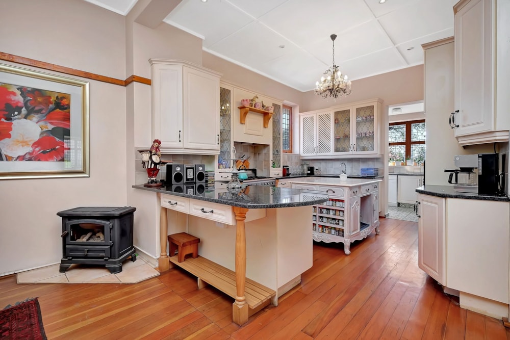 House let in Houghton Estate - JBL1682853 House let in Houghton Estate - JBL1682853