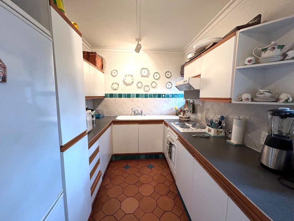 Security complex home for sale in Ile du Lac - 1HR1683187 Security complex home for sale in Ile du Lac - 1HR1683187