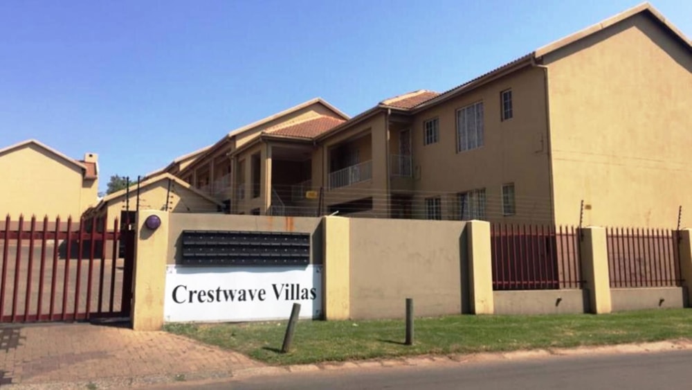 Security complex home for sale in Del Judor - 1WD1683069