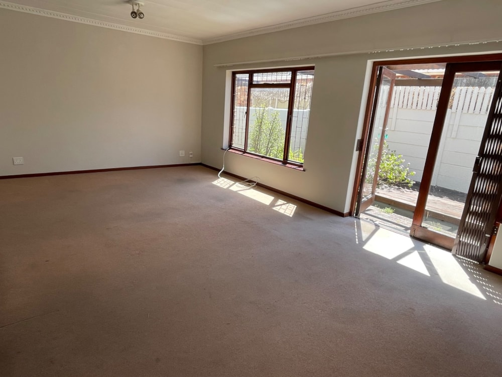 Townhouse let in Tokai - RBL1683431 Townhouse let in Tokai - RBL1683431