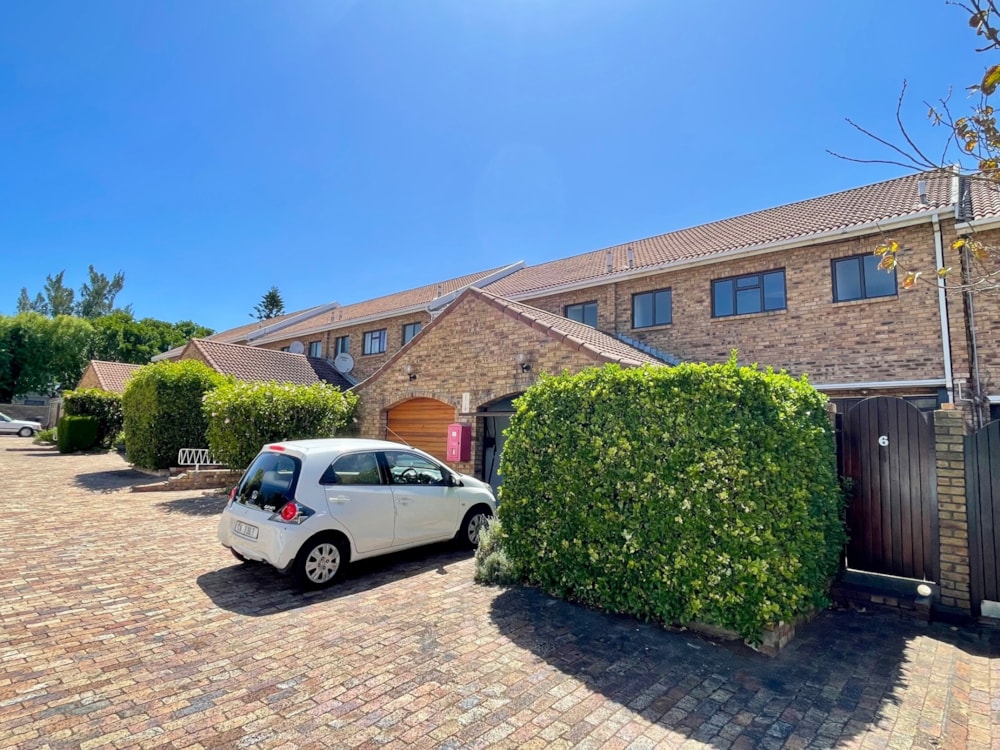 Townhouse let in Tokai - RBL1683431 Townhouse let in Tokai - RBL1683431