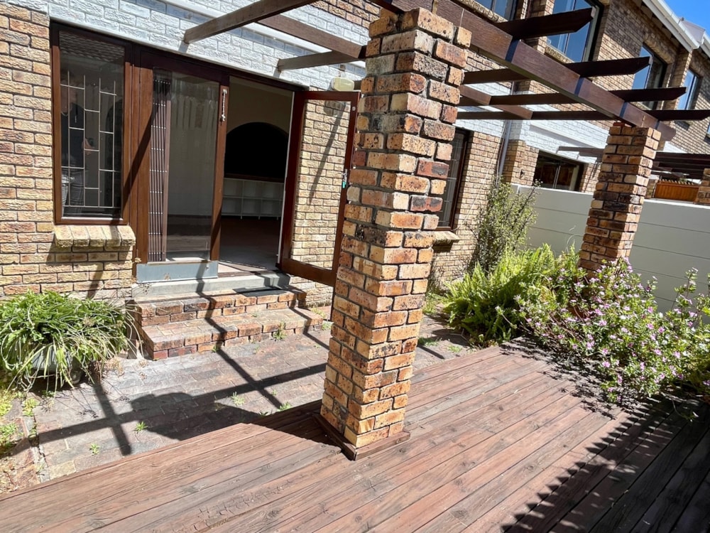 Townhouse let in Tokai - RBL1683431 Townhouse let in Tokai - RBL1683431
