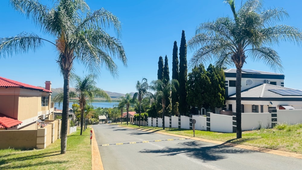 Residential vacant land for sale in Kosmos Ridge - 1HR1683128