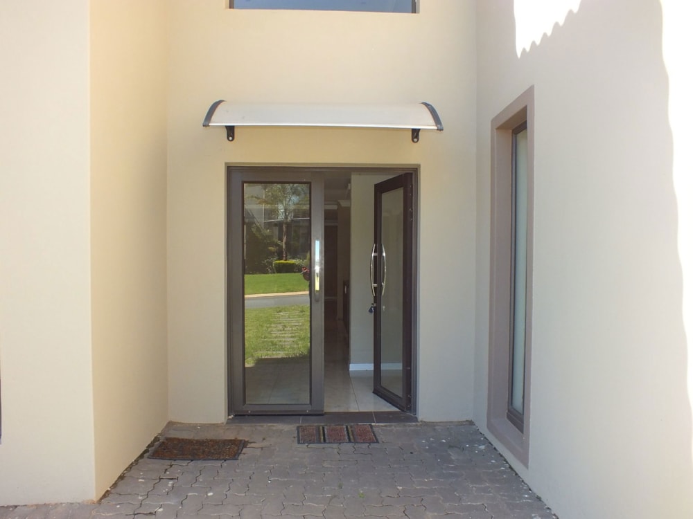 Golf estate house let in Blue Valley Golf Estate - CNL1683264 Golf estate house let in Blue Valley Golf Estate - CNL1683264