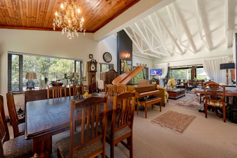 House for sale in Paradise, Knysna - 1KG1681061