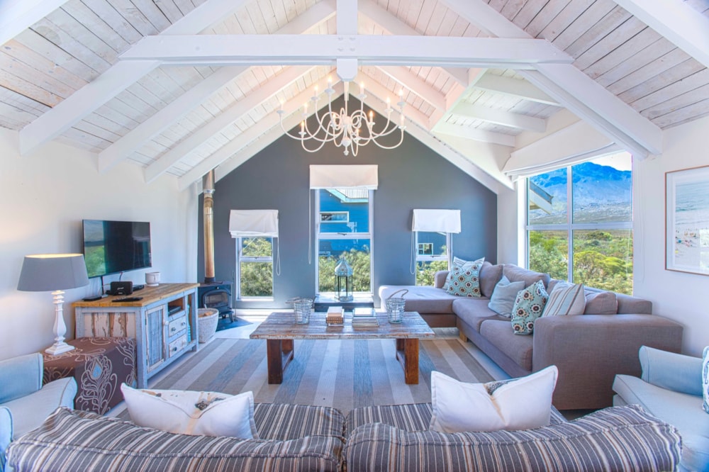 Double-storey house sold in Pringle Bay - KN1680465 Double-storey house sold in Pringle Bay - KN1680465