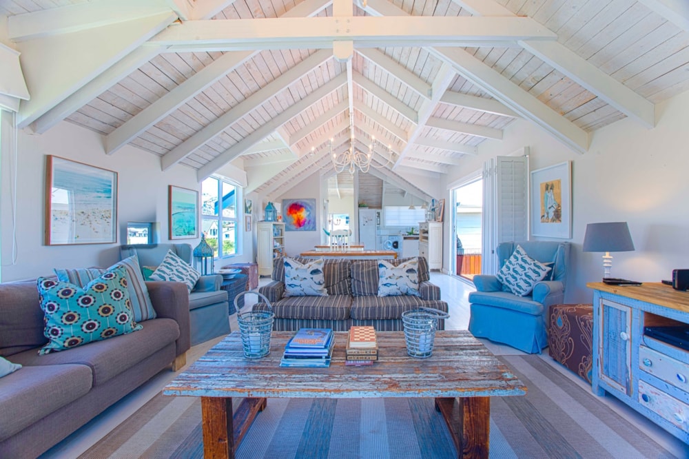 Double-storey house sold in Pringle Bay - KN1680465 Double-storey house sold in Pringle Bay - KN1680465