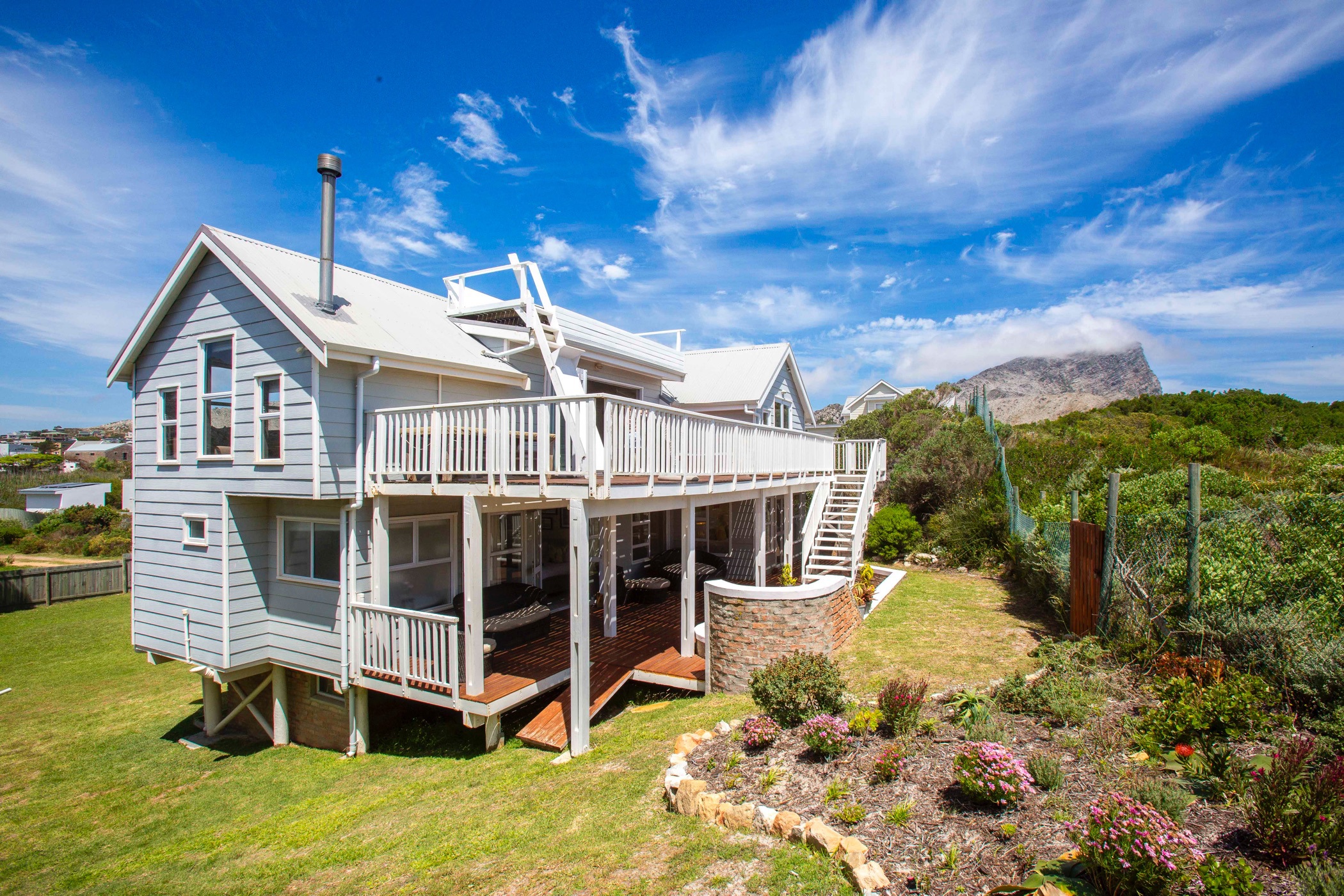 Double-storey house sold in Pringle Bay - KN1680465
