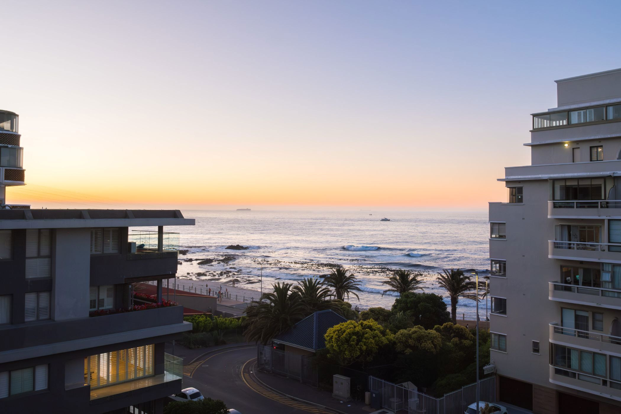 Double-storey apartment sold in Sea Point - AS1682521