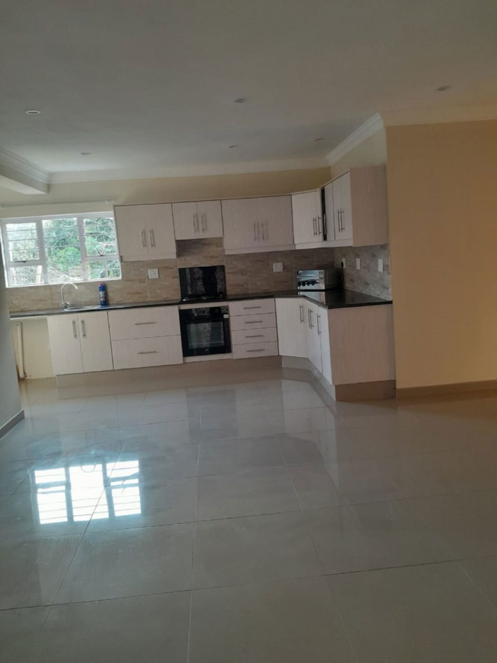 Double-storey apartment to rent in Park Rynie - 1si1718238 Double-storey apartment to rent in Park Rynie - 1si1718238