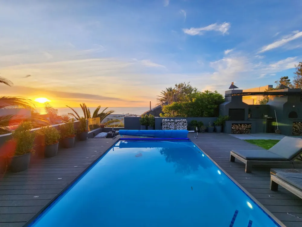 House sold in Camps Bay - AS1678634 House sold in Camps Bay - AS1678634