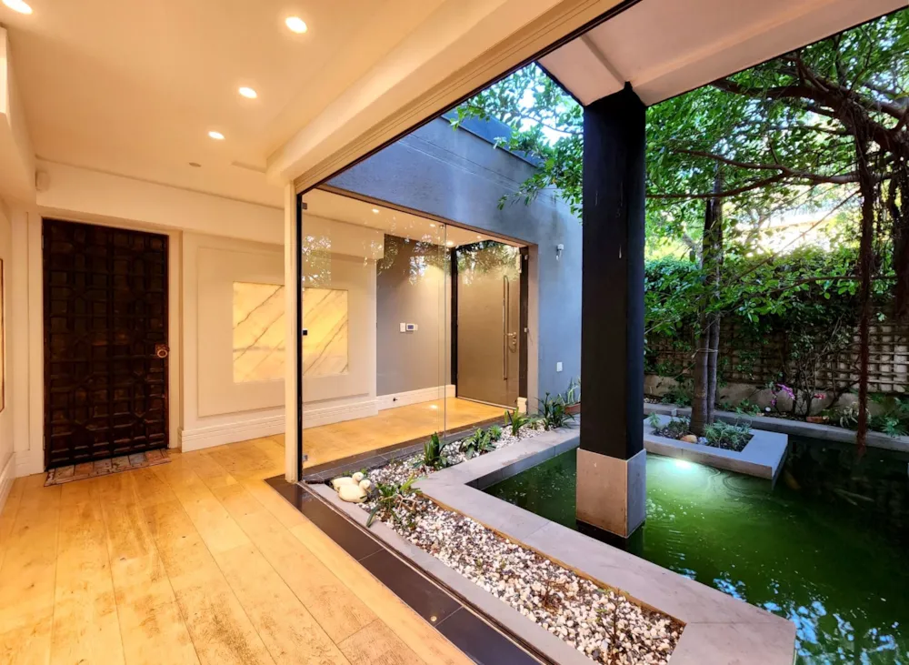 House sold in Camps Bay - AS1678634 House sold in Camps Bay - AS1678634