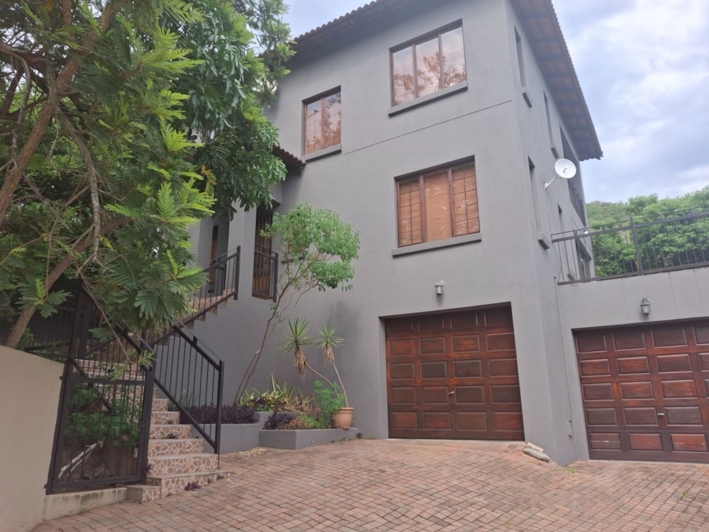 Security complex home let in Nelspruit (Mbombela) - 1NS1679866 Security complex home let in Nelspruit (Mbombela) - 1NS1679866
