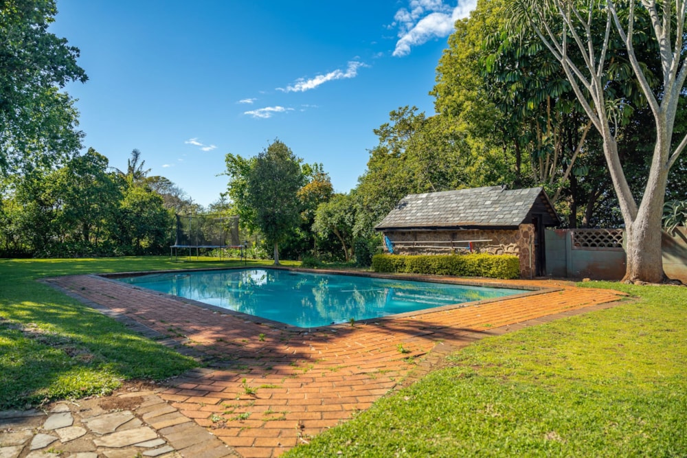 Double-storey house sold in Kloof - 1KF1679845