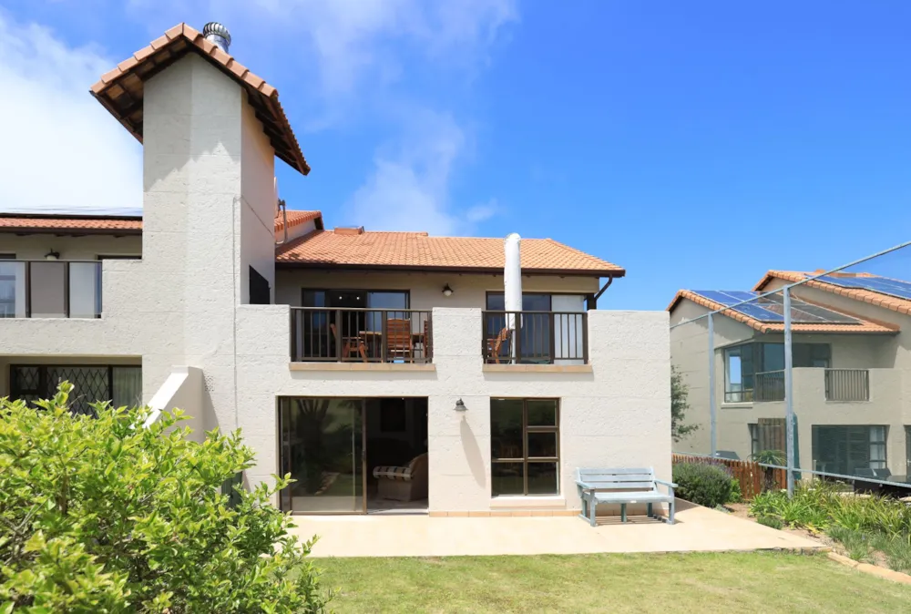 House let in Mossel Bay Golf Estate - 1MB110507 House let in Mossel Bay Golf Estate - 1MB110507