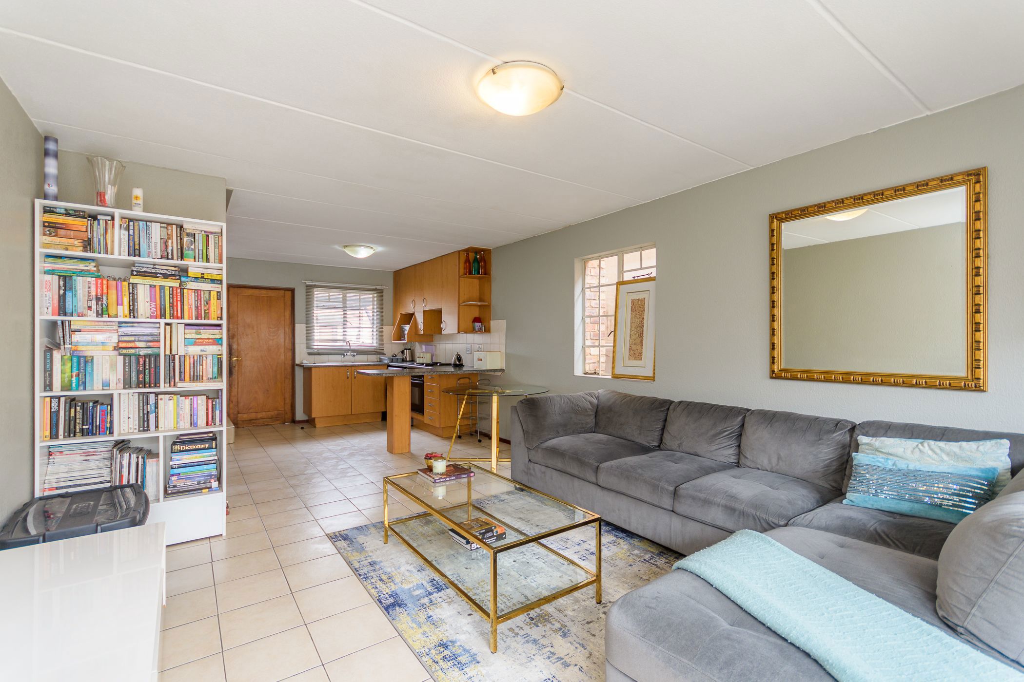 Security complex home sold in Edleen - KTP1680815