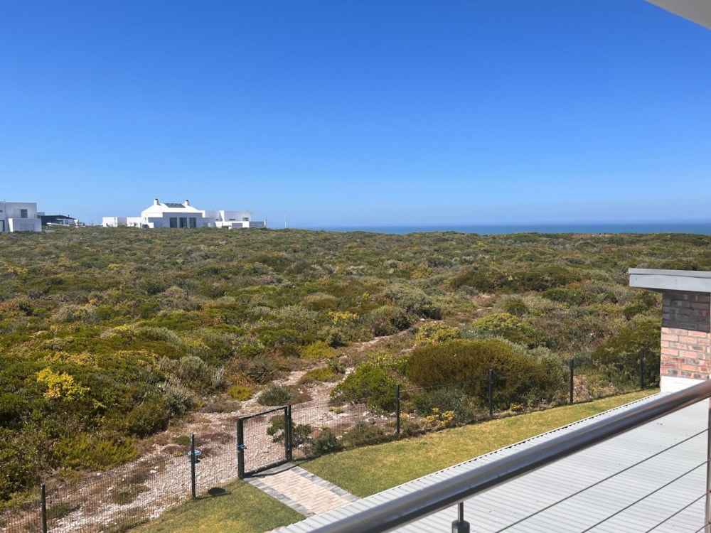 Double-storey house let in Yzerfontein - LBL1682013 Double-storey house let in Yzerfontein - LBL1682013