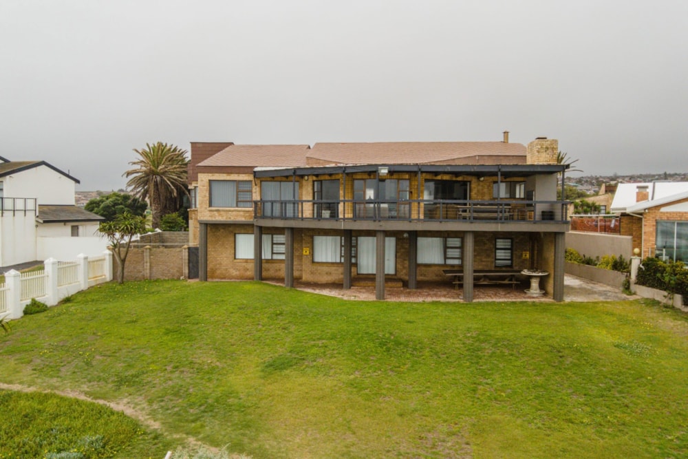 House for sale in Wave Crest - 1JF1683477