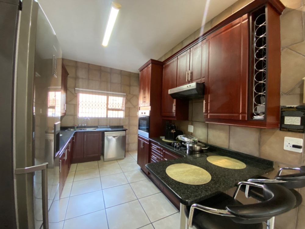 Townhouse let in Hutten Heights - 1NW1680873 Townhouse let in Hutten Heights - 1NW1680873