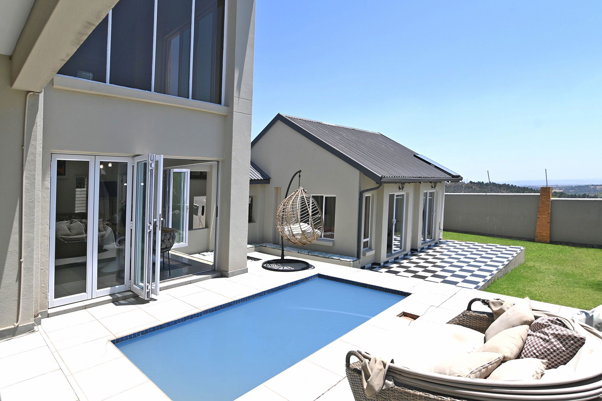 House sold in Carlswald North Estate - MR1680089