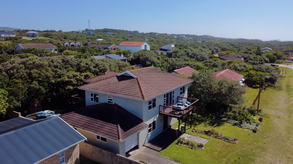 Double-storey house for sale in Cannon Rocks - 1KO1721206 Double-storey house for sale in Cannon Rocks - 1KO1721206