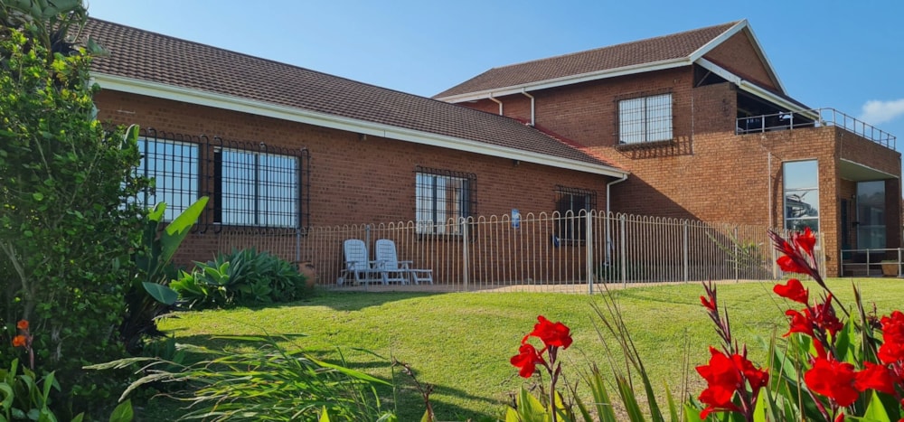 Double-storey house for sale in Port Edward - 1PD1286546 Double-storey house for sale in Port Edward - 1PD1286546