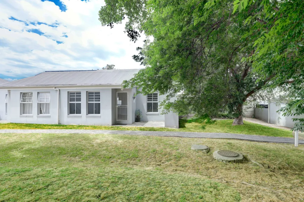 Townhouse let in Goedemoed - NSL1746347