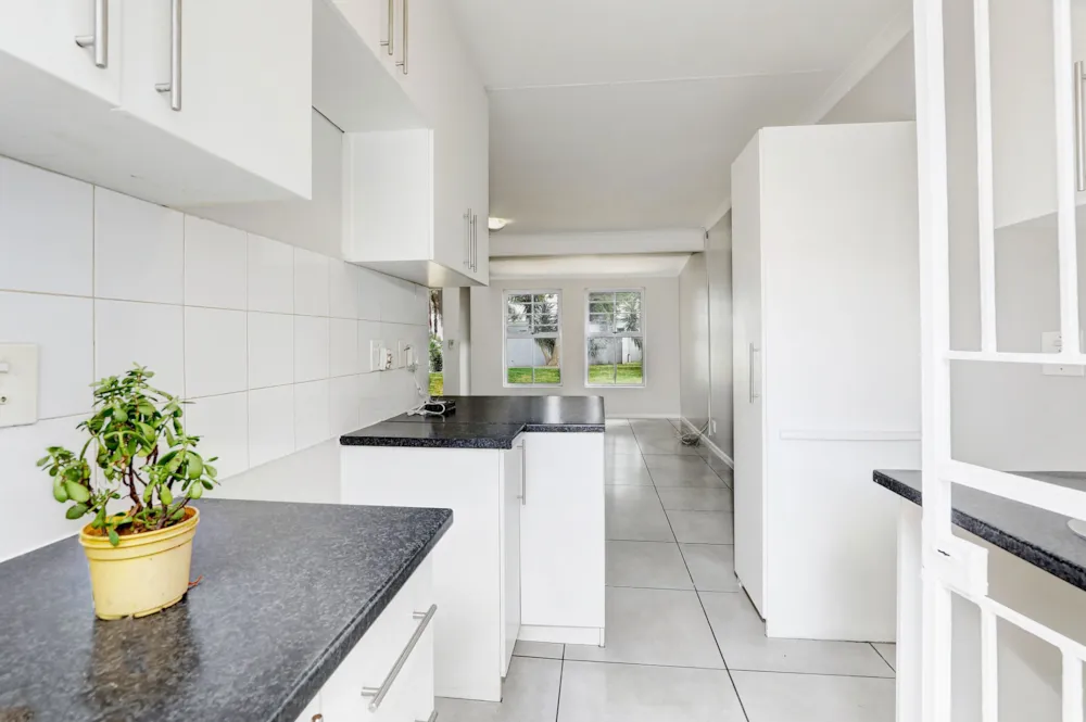 Townhouse let in Goedemoed - NSL1746347