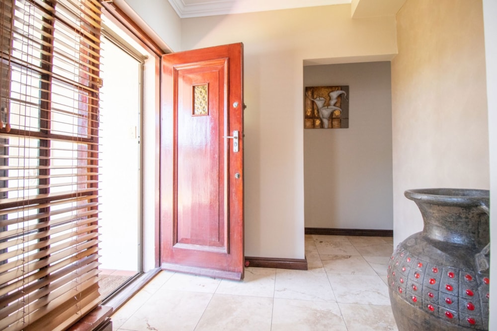 House sold in Penlyn Estate - 1AH1681521