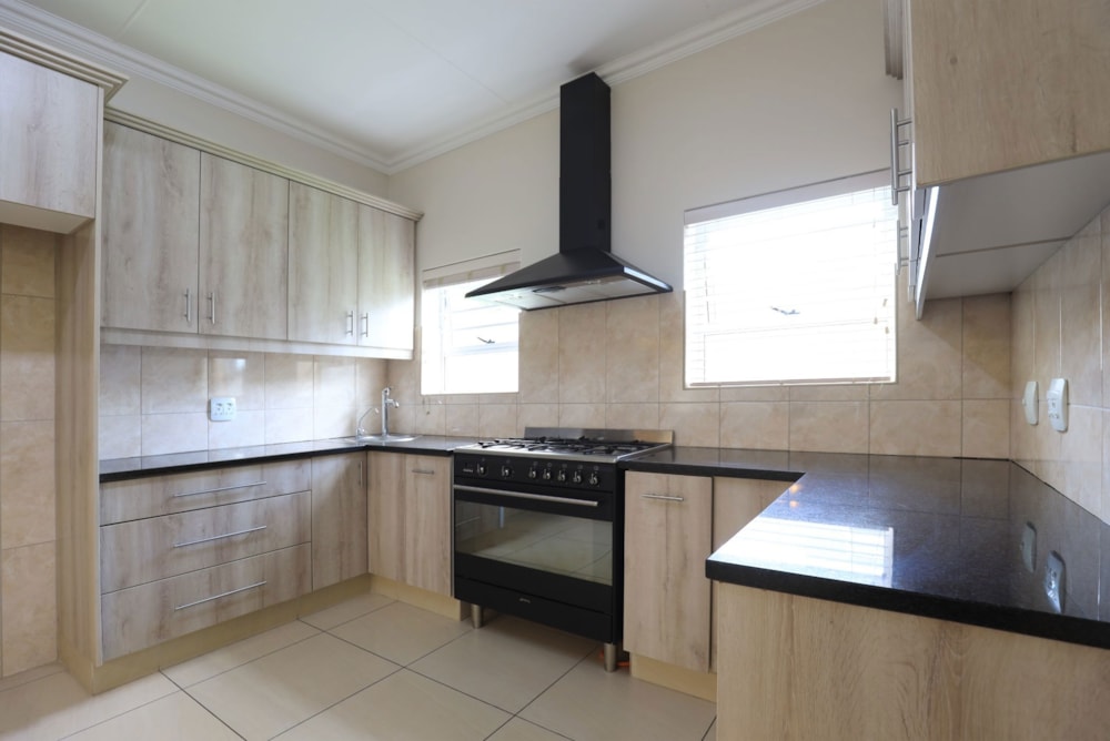 Security complex home let in Camphersdrift - GEO1675348 Security complex home let in Camphersdrift - GEO1675348