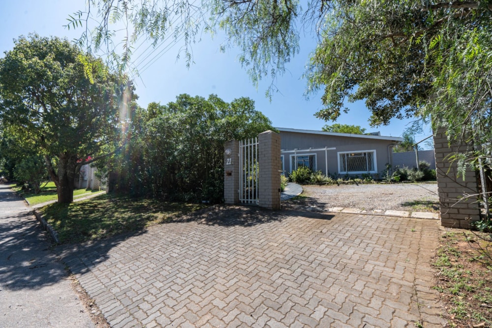 House sold in West Hill, Grahamstown, Makhanda - 1GC1680002 House sold in West Hill, Grahamstown, Makhanda - 1GC1680002