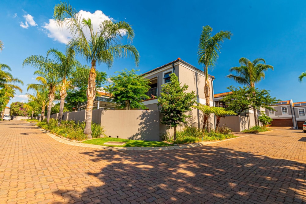 Cluster sold in Sunninghill Gardens - FW1682830 Cluster sold in Sunninghill Gardens - FW1682830