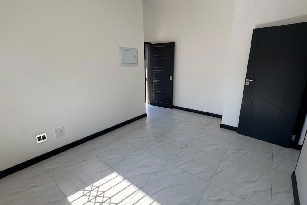 Commercial office let in Sonheuwel - 1NS1679965 Commercial office let in Sonheuwel - 1NS1679965