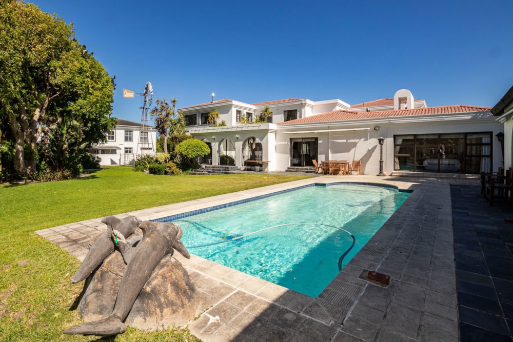 House sold in Constantia, Cape Town - KW1680372 House sold in Constantia, Cape Town - KW1680372