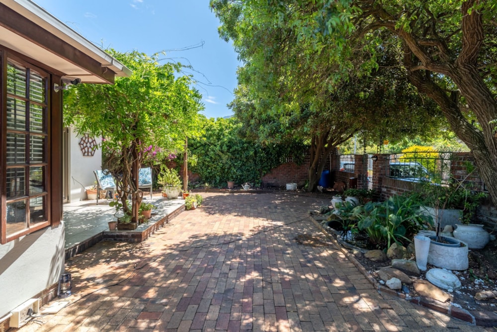 House sold in Claremont, Cape Town - KW1679614 House sold in Claremont, Cape Town - KW1679614